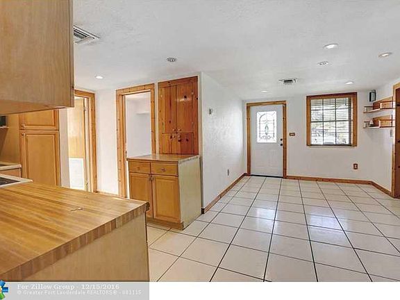 4th image of 5032 NE 14th Ave