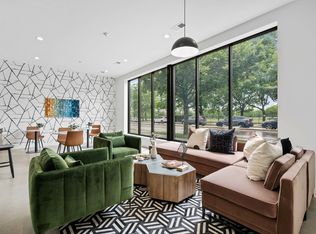 2423 S State St #501, Chicago, IL 60616