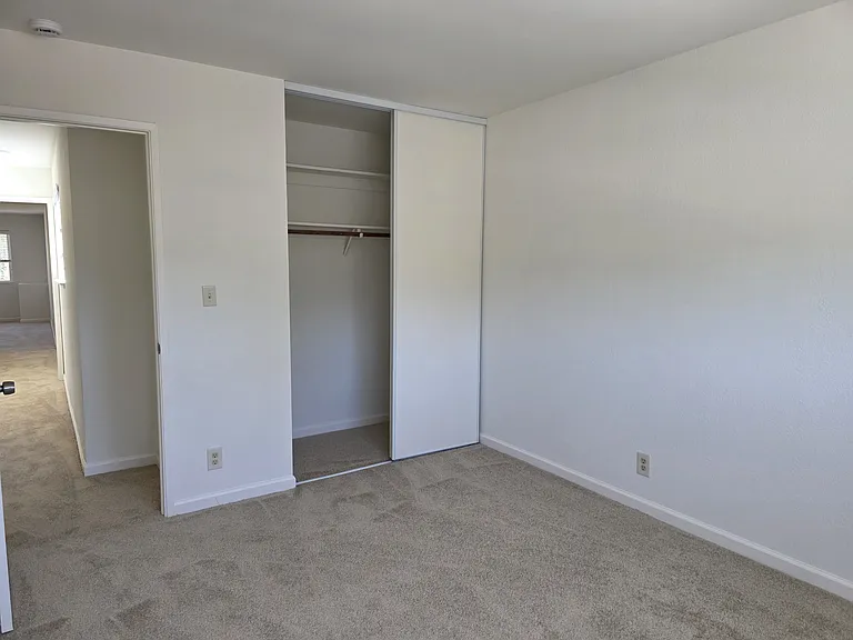 1157 Kelez Dr — Photo 19
