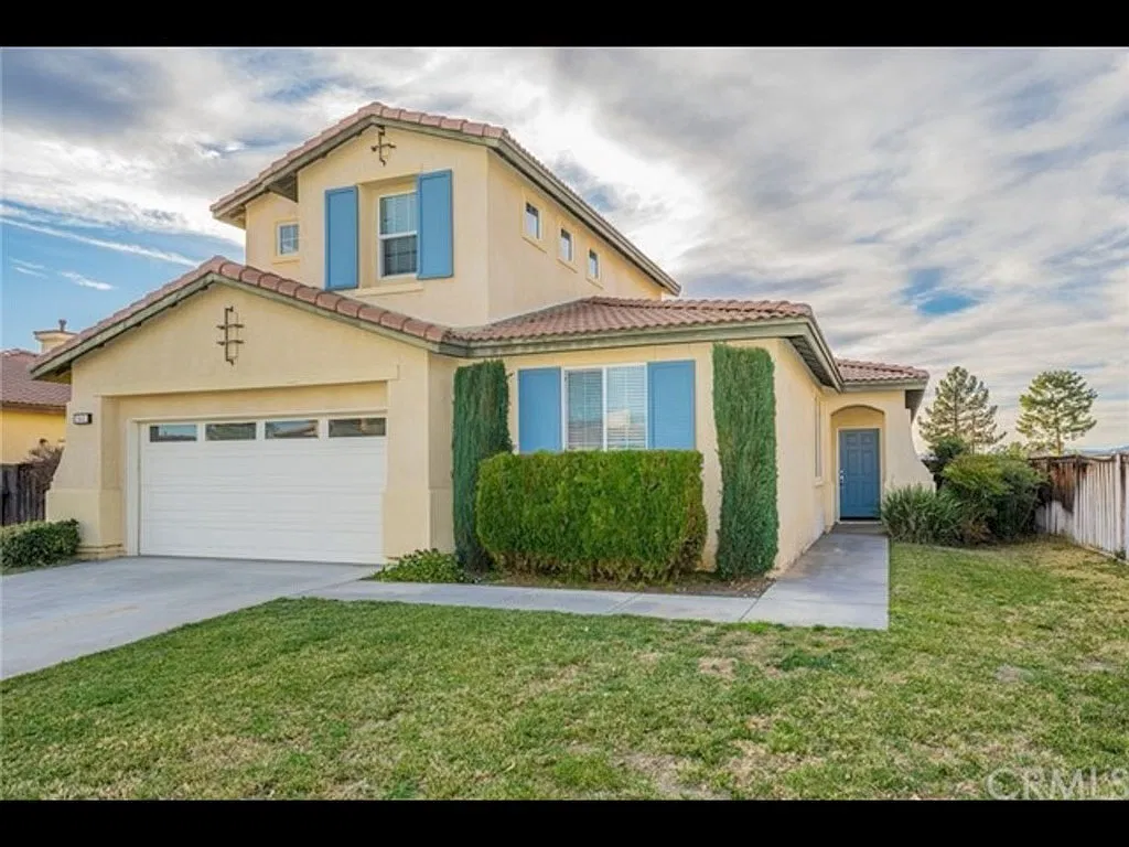 3 bed, 2113 sqft, $3,000 — Photo 1