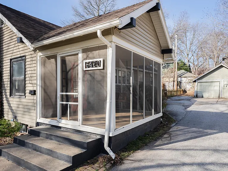 6420 Oak St — Photo 25