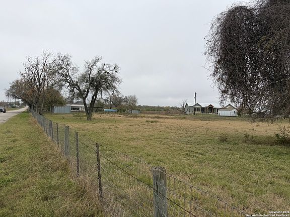2nd image of 976 County Road 361
