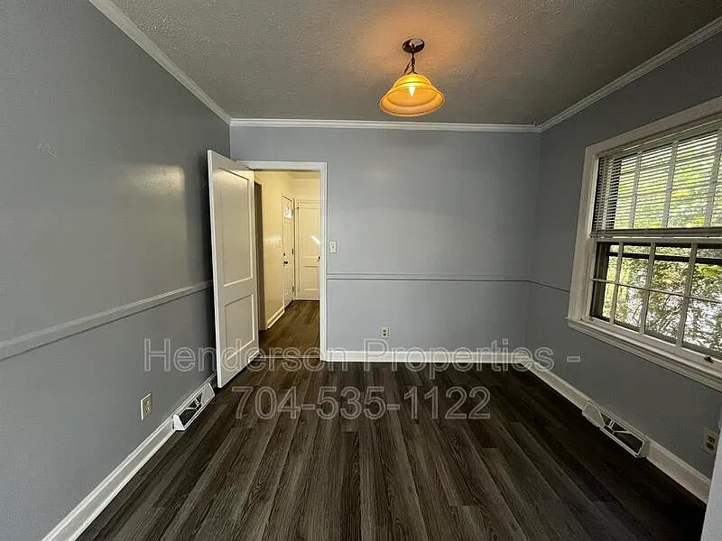 2 bed, 1.0 bath, 1089 sqft, $1,550 — Photo 4