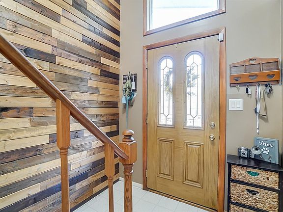 4th image of 2256 Trinity Dr