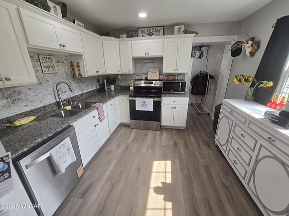 2nd image of 77 Front St