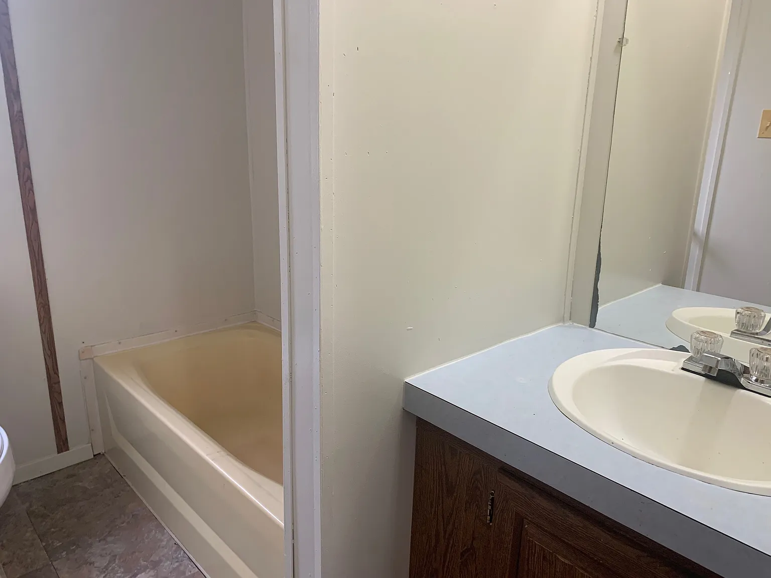 915 Boulder Bluff - 1 — Photo 4