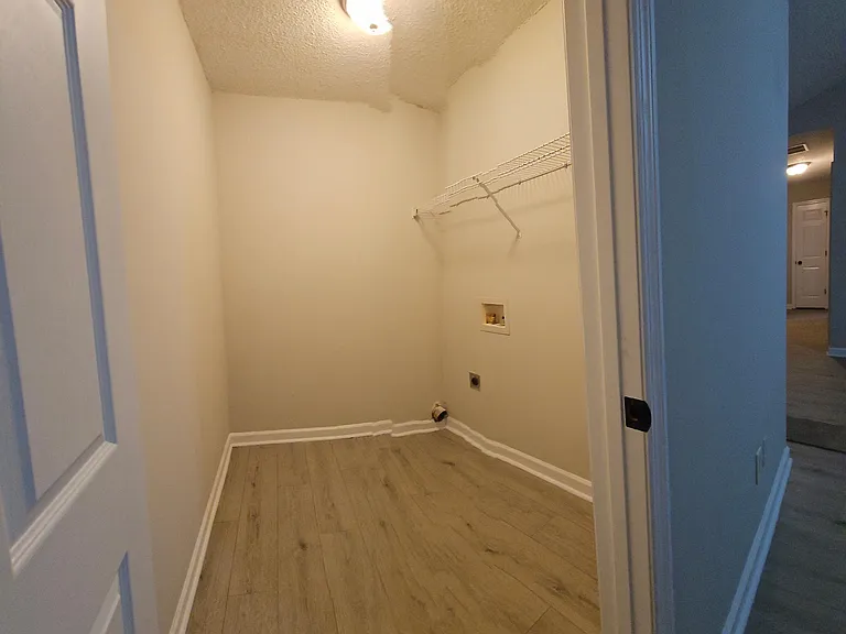1651 White Oak Dr — Photo 10