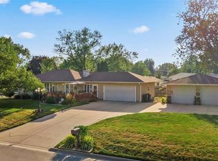 168 Valley Rd, Waterloo, IA 50701