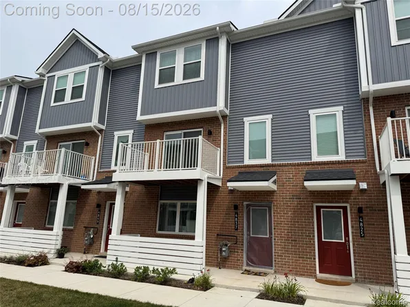 4837 Lismore Ln, Troy, MI 48085