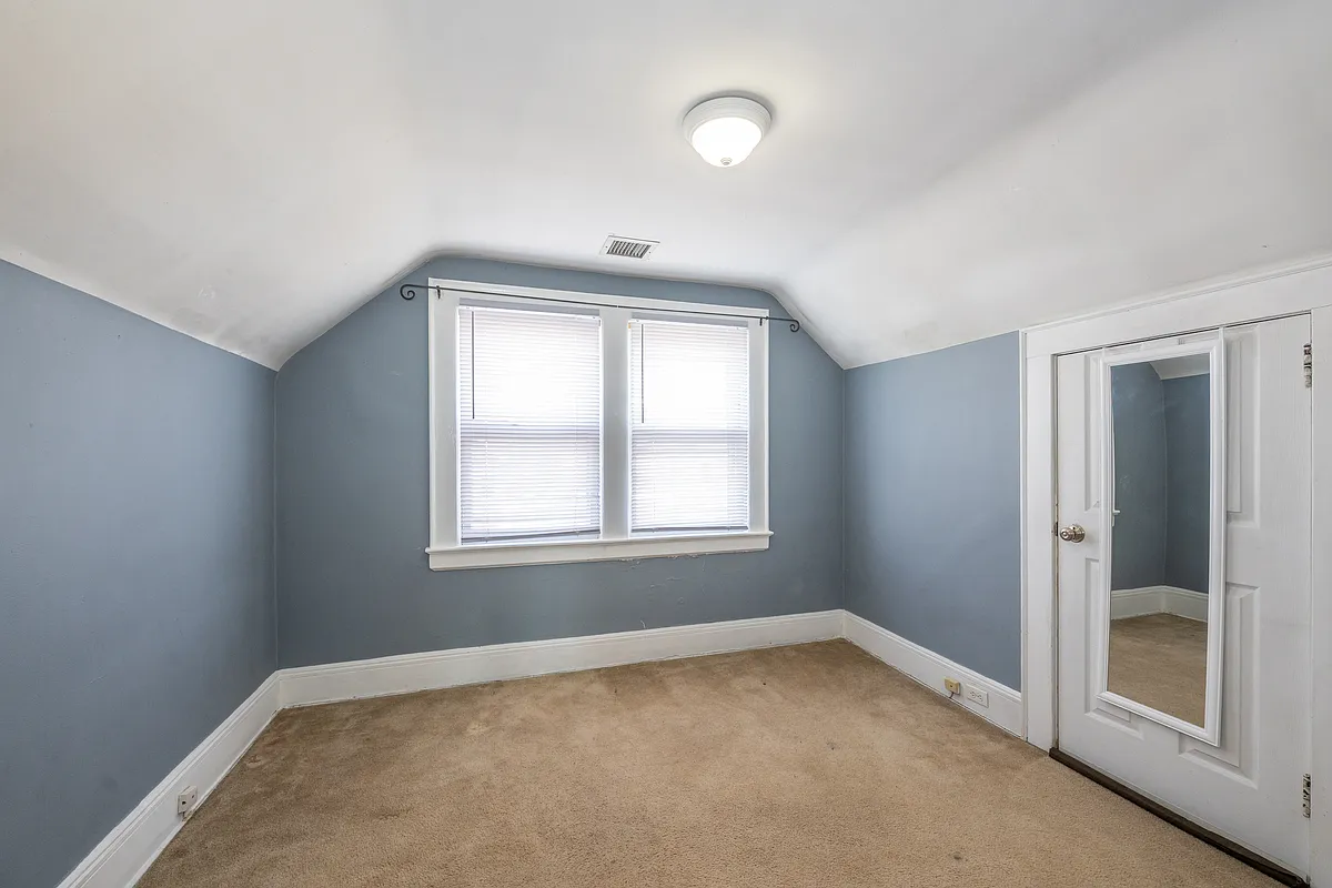 Building Photo - 41 Beekman St #3