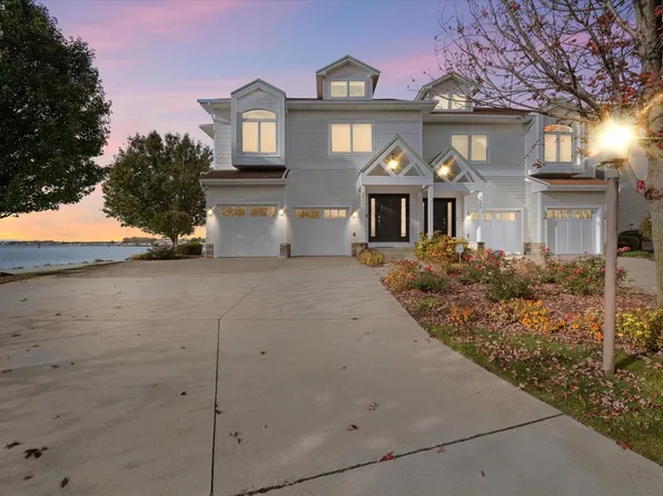 2820 N Noreaster Cove Dr #1, Pt Clinton, OH 43452