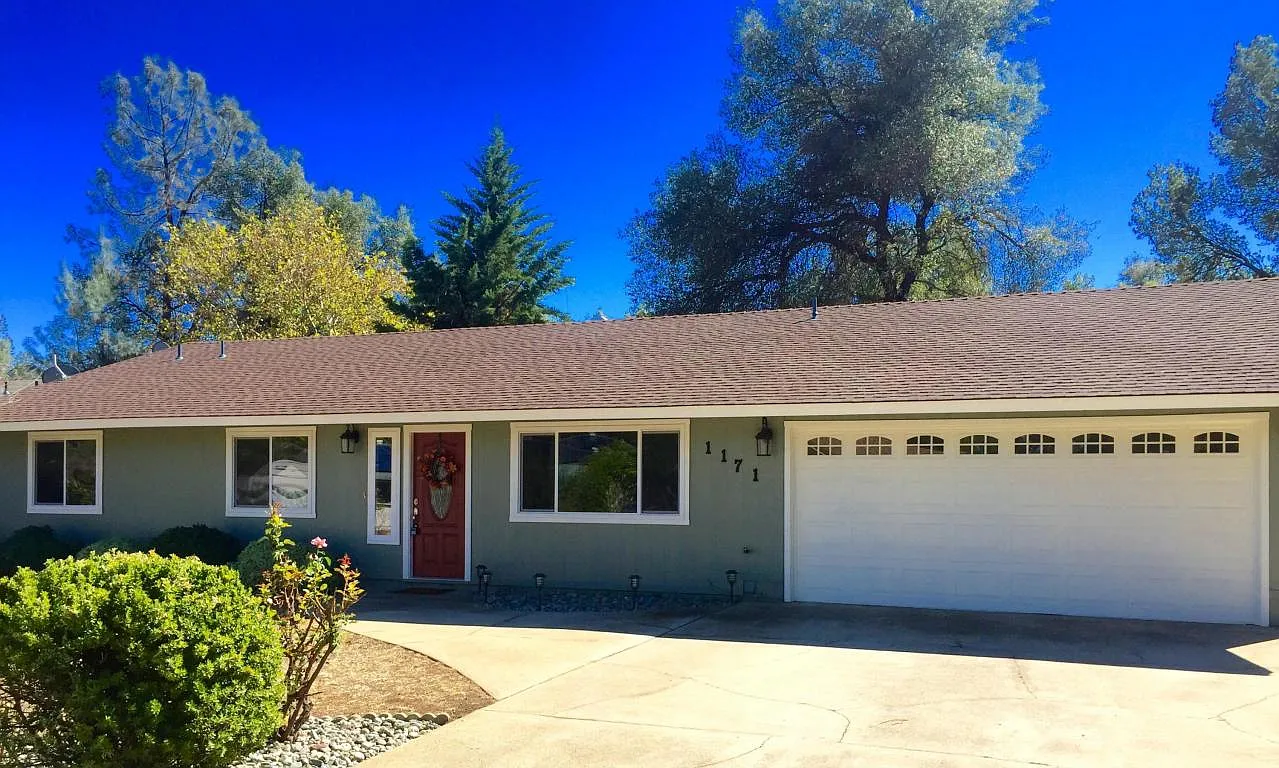 1171 Dominion Dr photo 1