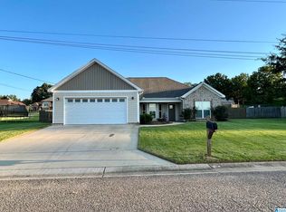 130 Searcy Ln, Clanton, AL 35045