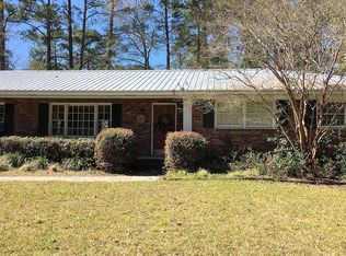 1705 Rainbow Dr, Waycross, GA 31501