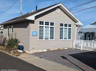 14 E Bayberry Way, Lavallette, NJ 08735