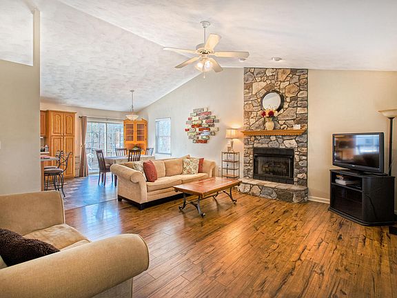 4th image of 1589 Virginia Woods Dr