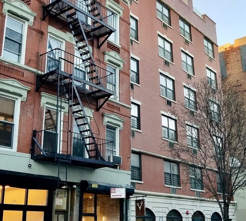 1st image of 139 Norfolk St APT 3C