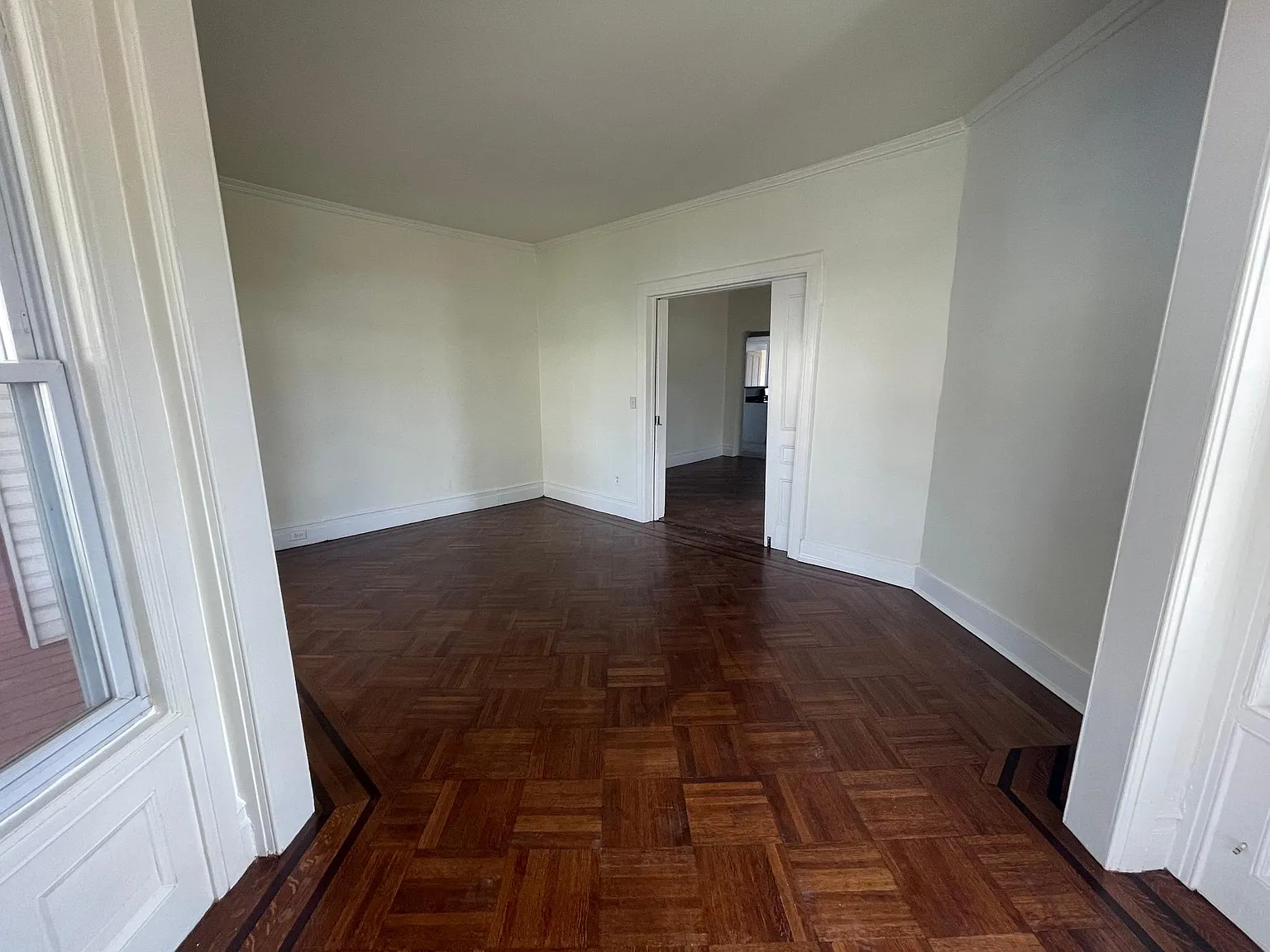 3 bed, 1250 sqft, $2,200 — Photo 1
