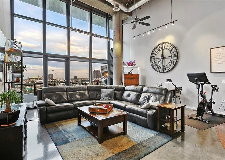 1st image of 3110 Thomas Ave APT 925
