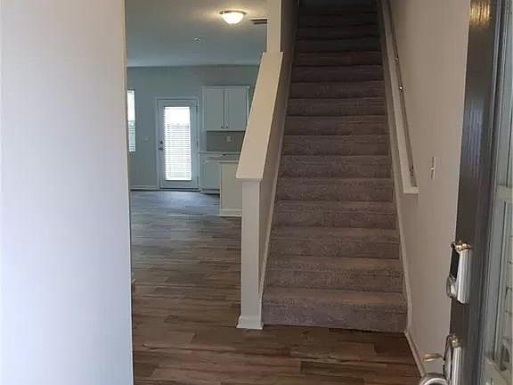 4th image of 102 Mansie Park Dr
