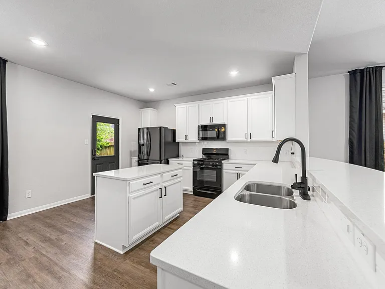 11323 Cora Ln — Photo 18