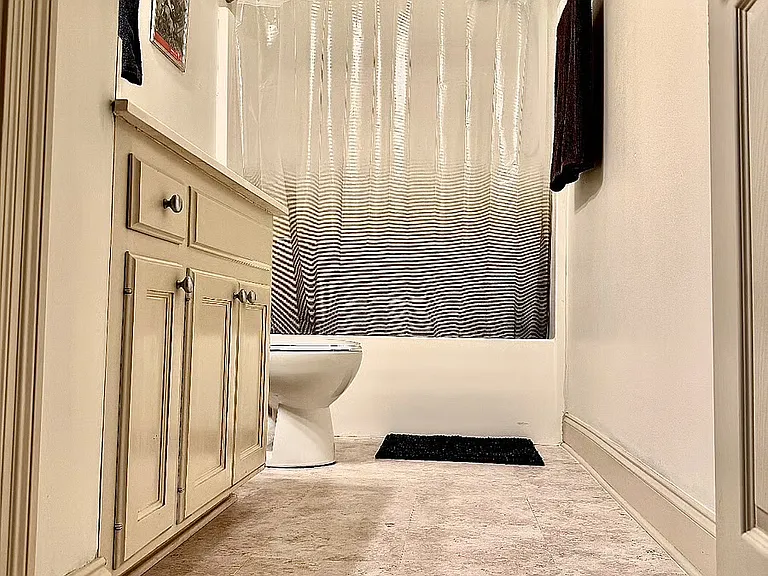 9044 Pecan Tree Dr — Photo 4