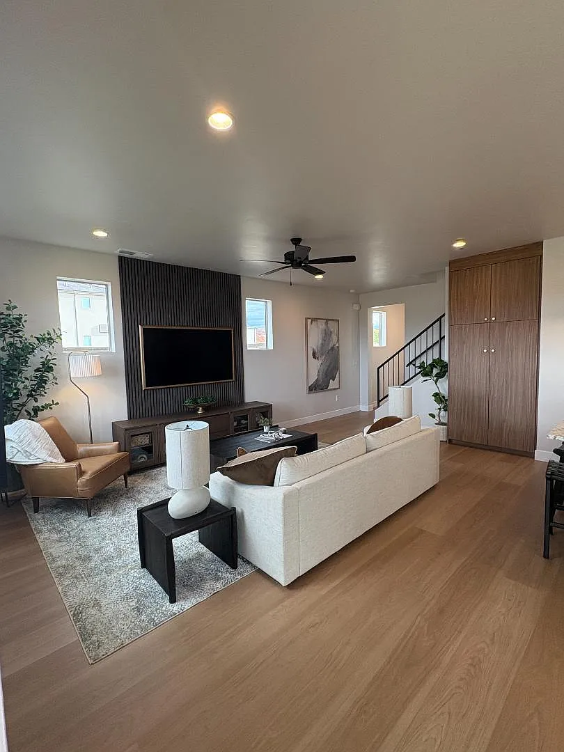953 N Manen St - 953 N Manen Street — Photo 4