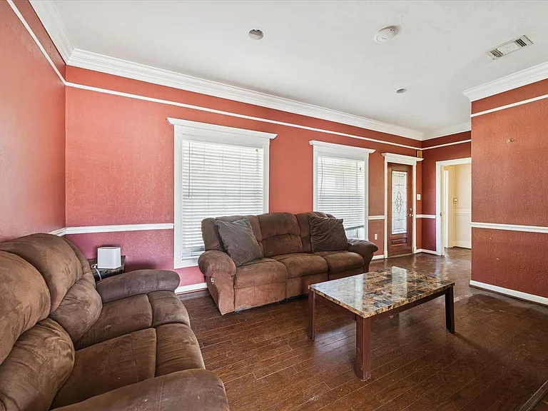 1450 Mesquite St — Photo 15