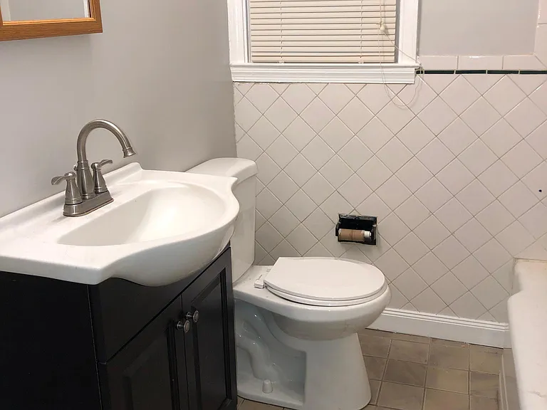 full bath upstairs