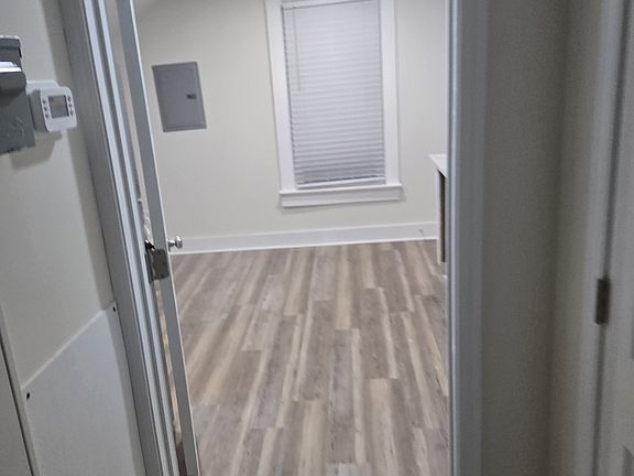 4th image of 605 Valdese Ave #2