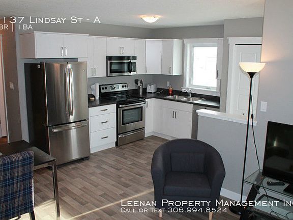 2nd image of 1137 Lindsay St #A
