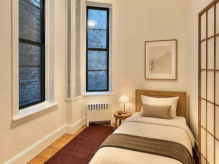 21 Leroy St #12 — Photo 2