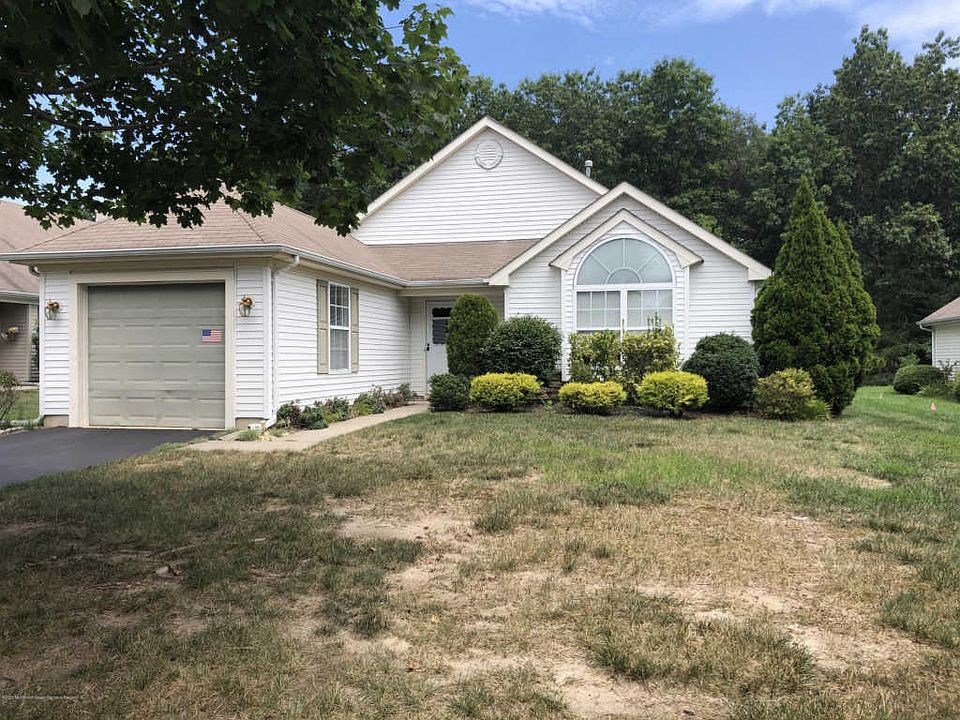 1st image of 69 Skyline Dr
