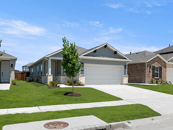2nd image of 7408 Autumn Hill Dr