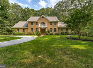 11432 Castle Ln, Ellicott City, MD