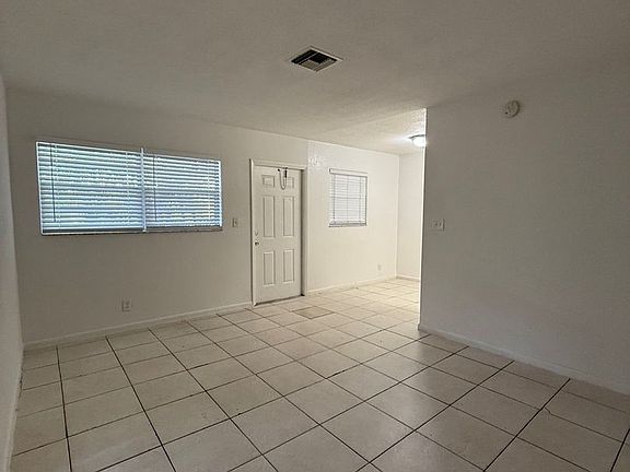 3rd image of 481 Sunshine Dr #C5