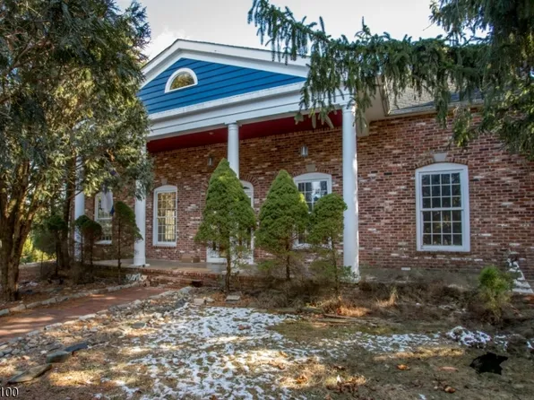 99 Highland Ave, Lambertville City, NJ 08530