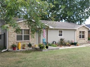 304 E 3rd St, Maypearl, TX 76064