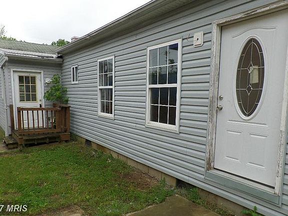 5th image of 1905 Lincoln Dr