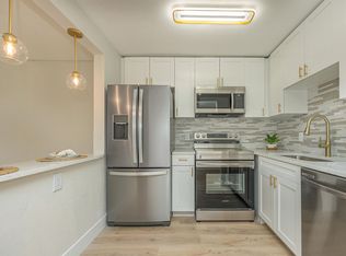 200 Village Green Cir E APT 202, Palm Springs, FL 33461