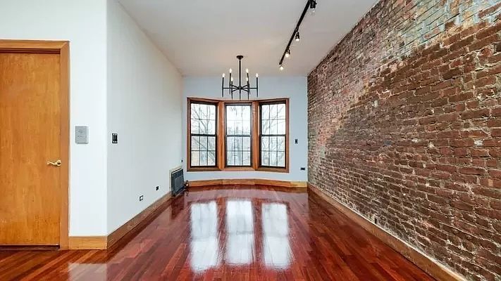 1st image of 358 Franklin Ave #3R