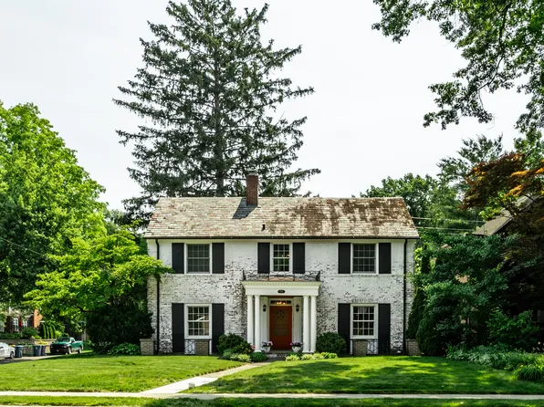 5261 N Pennsylvania St, Indianapolis, IN 46220