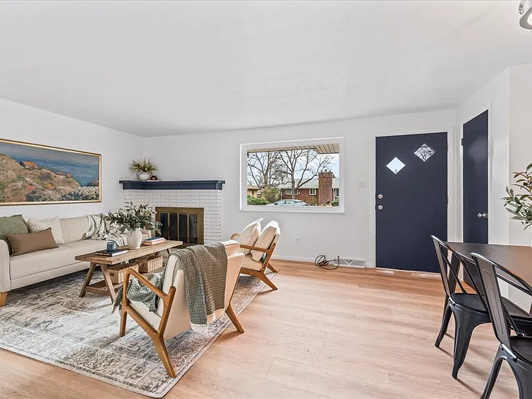 3471 W Patterson Pl — Photo 8