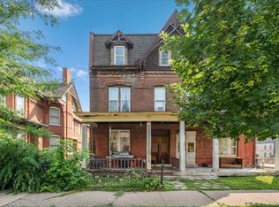 1554 Locust St, Dubuque, IA 52001