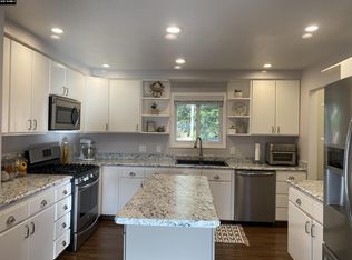 3707 Alaska Ave, Ketchikan, AK 99901