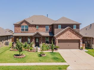 2900 Half Moon Rd, Aubrey, TX 76227