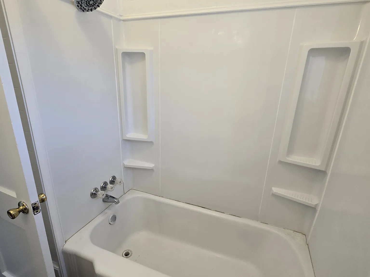 2 bed, 900 sqft, $1,200 — Photo 4