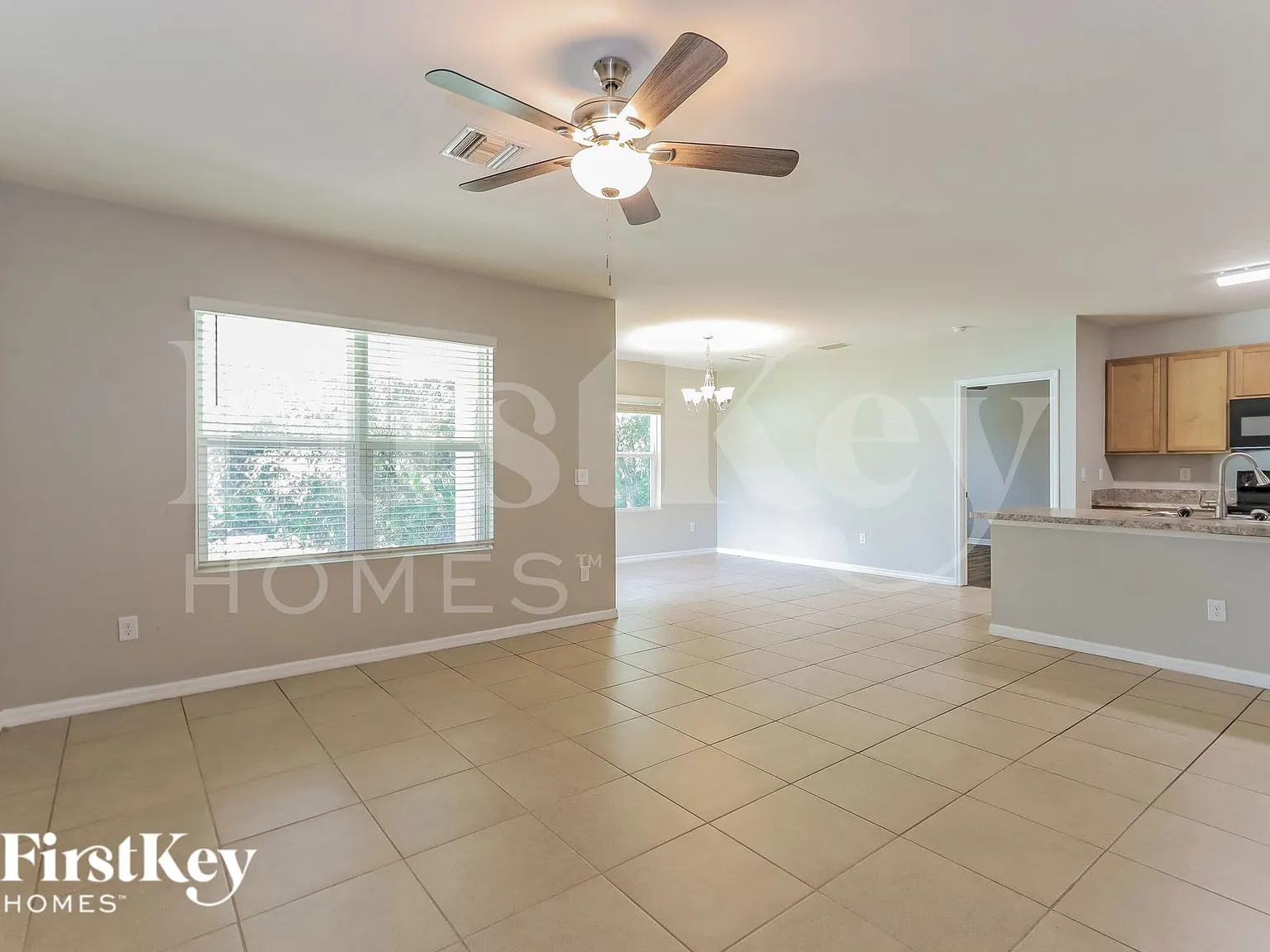 3 bed, 2.0 bath, 1672 sqft, $2,150 — Photo 2