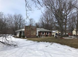 7028 Derby Rd, Derby, NY 14047