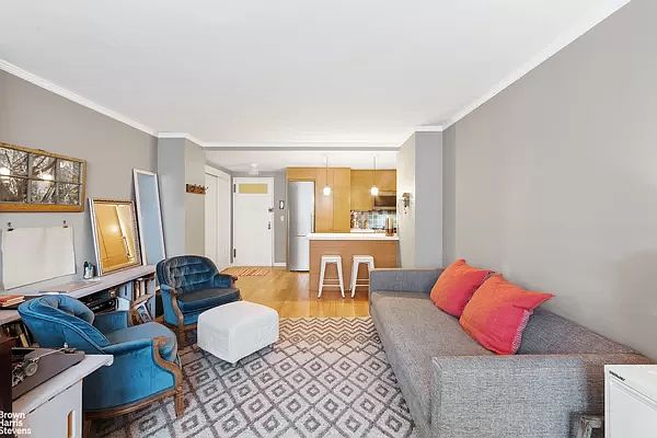 1st image of 77 7th Ave APT 3L
